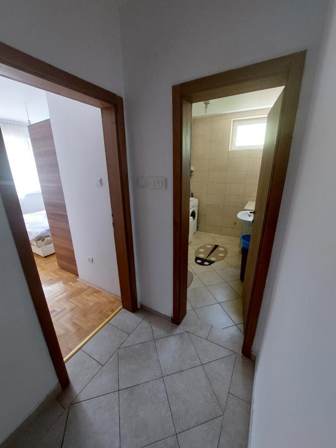 Appartement Apartman Bujisic à Plužine Extérieur photo